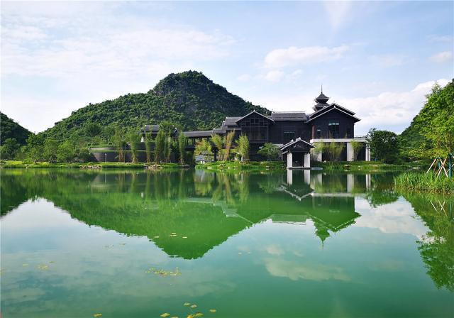 桂林:雁山区美丽的漓江后海风光